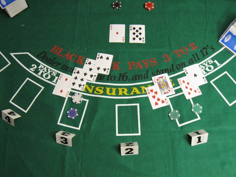 blackjack pro table play